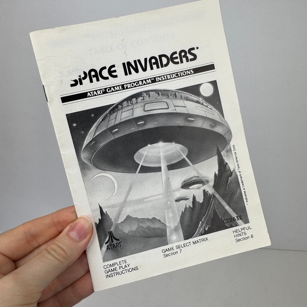 Vtg 1986 Atari Space Invaders 7 page Game Program Instruction Manual CX2632 ONLY